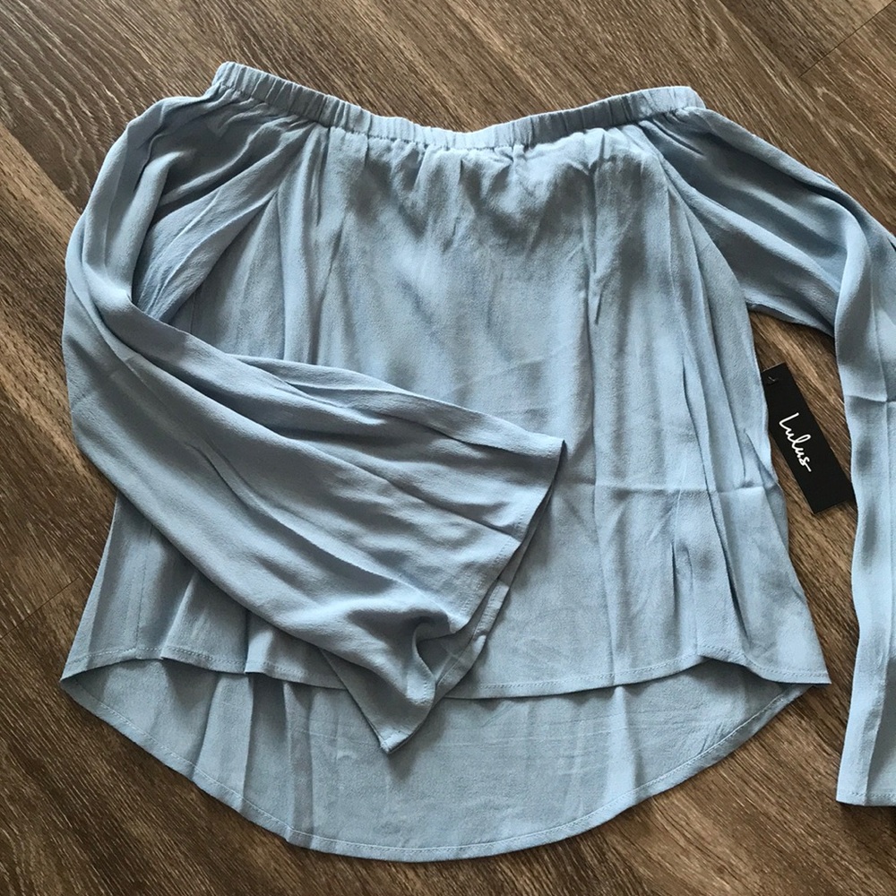 Lulu’s Gentle Stream off the shoulder top